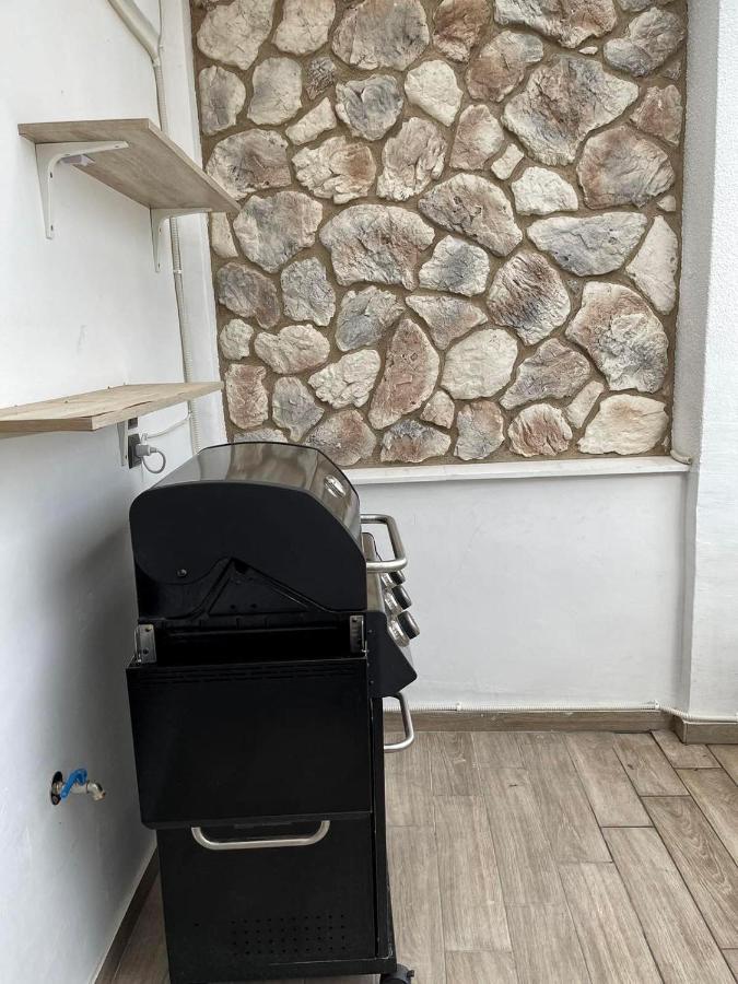 Luxury Townhouse Suite Lárisza Kültér fotó