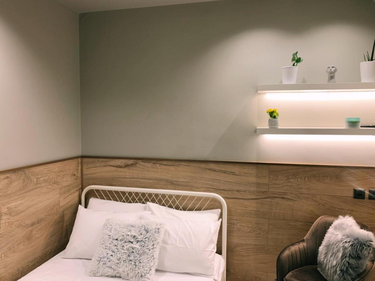 Luxury Townhouse Suite Lárisza Kültér fotó