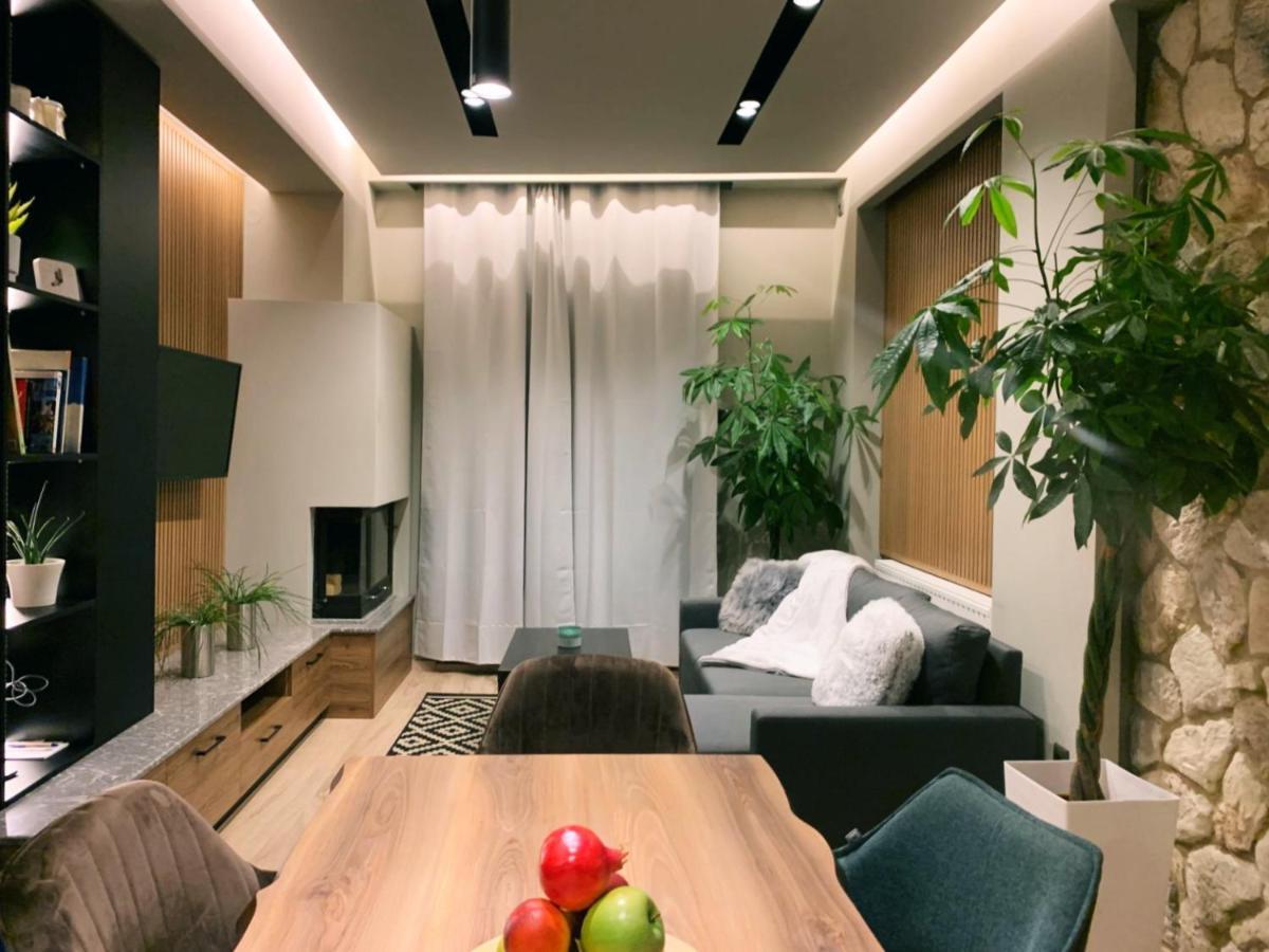 Luxury Townhouse Suite Lárisza Kültér fotó