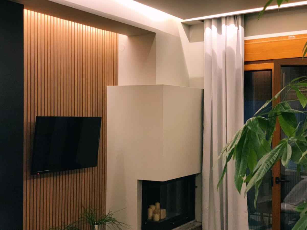 Luxury Townhouse Suite Lárisza Kültér fotó